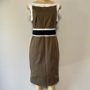 Carolina Herrera Green Sheath Sleeveless Dress